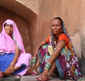 ИНДИЯ - изяществото на Тадж Махал, пищните храмове на Каджураху и могъщите крепости на Раджастан