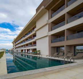 ALETRIS DELUXE HOTEL