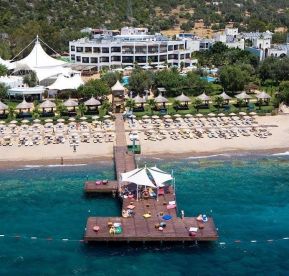 Latanya Park Resort
