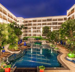 Deveena Plaza Patong